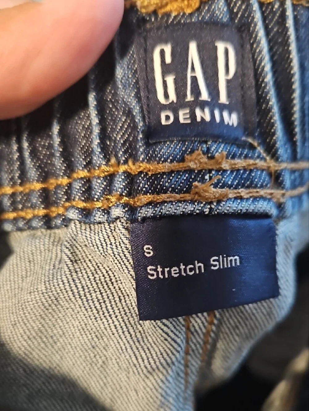 GAP Slim Taper Jeans in Indigo Blue with Contrast Stitching